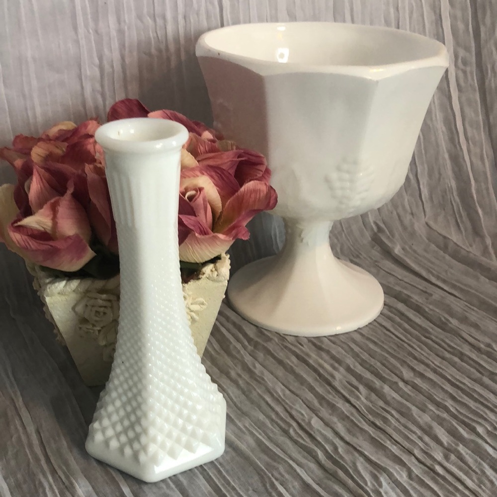 Vintage white milk glass lot of 2 bud vase & LG planter challis grape pattern